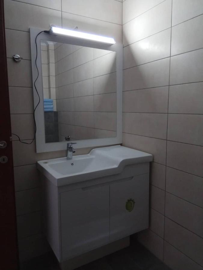 Ear Apartment Kavala Exterior photo